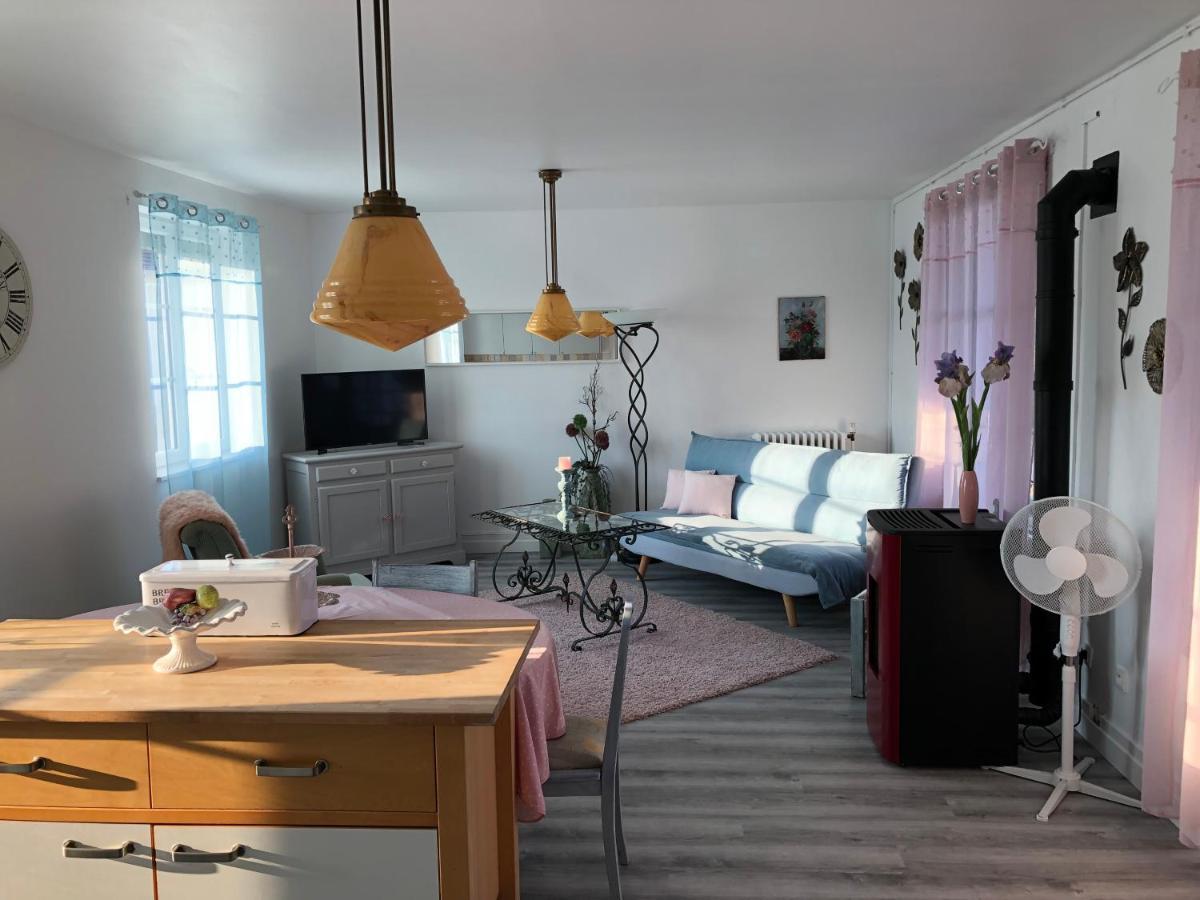 Appartement In Chateau Saint Claude An Der Saone Mantoche Екстериор снимка